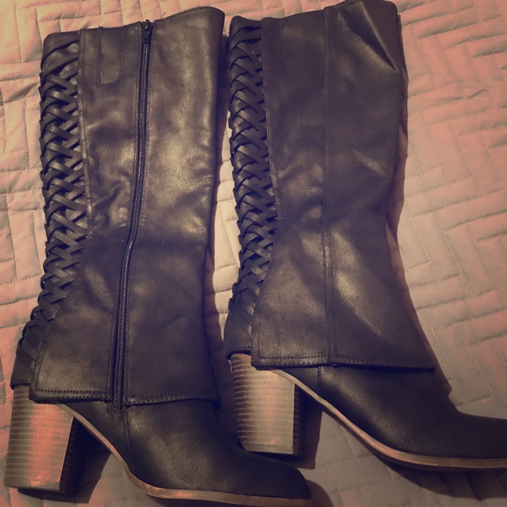 Women’s Black Boots Size 8